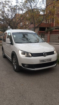 voitures-volkswagen-caddy-2015-cross-bejaia-algerie