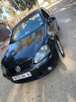 moyenne-berline-volkswagen-golf-5-2004-el-harrach-alger-algerie