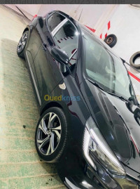 voitures-renault-clio-5-2023-equiliber-mostaganem-algerie