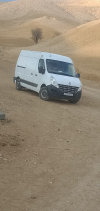 utilitaire-renault-master-2013-l3h2-chahbounia-chelalet-el-adhaoura-medea-algerie