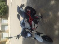 motos-scooters-benelli-tnt-150-2022-bouira-algerie