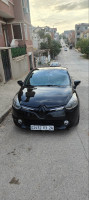 voitures-renault-clio-4-2013-dynamique-guelma-algerie