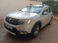 voitures-dacia-sandero-2018-alger-centre-algerie