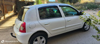 voitures-renault-clio-campus-2014-bye-bejaia-algerie