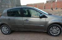 citadine-renault-clio-3-2012-night-and-day-bir-el-ater-tebessa-algerie