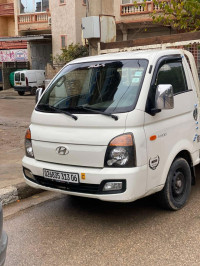 voitures-hyundai-h100-2013-timezrit-bejaia-algerie