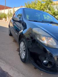 سيارات-renault-clio-3-2012-night-and-day-وهران-الجزائر