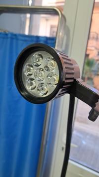 طبي-lampe-diagnostic-led-sur-pieds-الأبيار-الجزائر