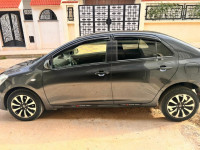 voitures-toyota-yaris-sedan-2013-guelma-algerie