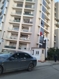 appartement-vente-f5-alger-cheraga-algerie