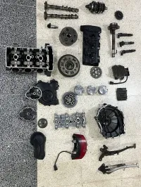 Pièces triumph 675     1050