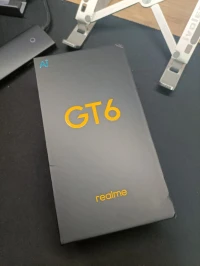Realme Gt6 256GB/12GB