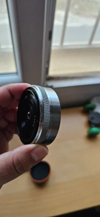 Objectif Sony E-Mount (apsc) 16mm 2.8