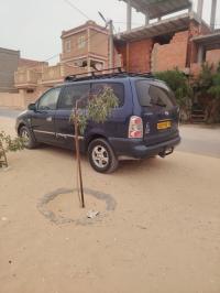 سيارات-hyundai-trajet-2006-الواد-الوادي-الجزائر