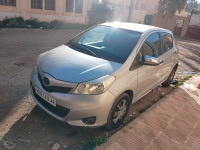 voitures-toyota-yaris-2013-djelida-ain-defla-algerie