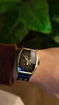 Montre mecanique a mouvement automatique anti rayure et waterproof SHENUA