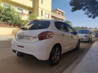 voitures-peugeot-208-2015-allure-mascara-algerie