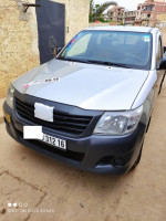 voitures-toyota-hilux-2012-ain-benian-alger-algerie