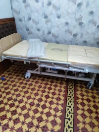 Lit multifonctions + 2 matelas anti escarres neuf 