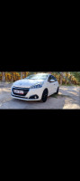 voitures-peugeot-208-2015-allure-facelift-tolga-biskra-algerie