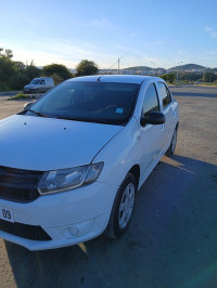 voitures-dacia-logan-2015-mouzaia-blida-algerie