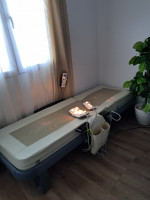 materiel-medical-lit-de-massage-a-la-pierre-jade-bab-ezzouar-alger-algerie