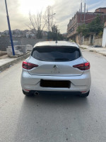 voitures-renault-clio-5-2023-busnes-laghouat-algerie