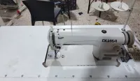 Machine à coudre industrielle 