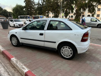 moyenne-berline-opel-astra-2002-ain-naadja-alger-algerie