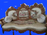 Salon égyptien sculpté bois hêtre plus bahut bois hêtre aussi