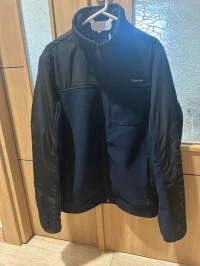 Veste CALVIN KLEIN à vendre