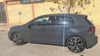 voitures-volkswagen-golf-8-2022-satiyl-oran-algerie