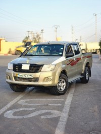 السيارات-النفعية-toyota-hilux-2012-الطيبات-تقرت-الجزائر