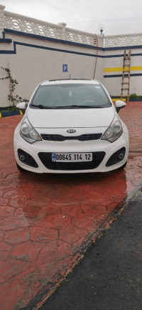 voitures-kia-rio-5-portes-2014-ouenza-tebessa-algerie