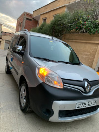 voitures-renault-kangoo-2017-confort-utilitaire-blida-algerie