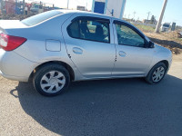 voitures-dacia-logan-2015-bouira-algerie