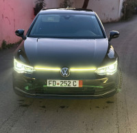 voitures-volkswagen-golf-8-2022-style-blida-algerie