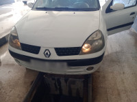 voitures-renault-clio-classique-2002-dirrah-bouira-algerie