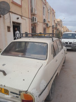 voitures-peugeot-504-1982-bechar-algerie