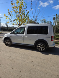 voitures-volkswagen-caddy-2015-cross-boumerdes-algerie