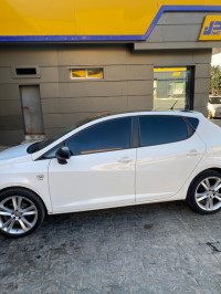 voitures-seat-ibiza-2012-fully-toit-ouvrant-oran-algerie