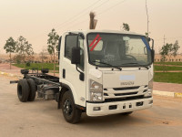 camion-isuzu-2024-naama-algerie