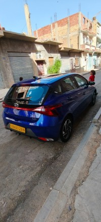 سيارات-hyundai-i20-2023-intuitive-صالح-باي-سطيف-الجزائر