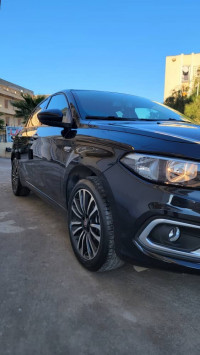 voitures-fiat-tipo-sedan-2024-life-batna-algerie