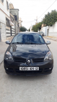 voitures-renault-clio-campus-2009-tebessa-algerie