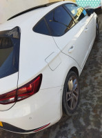 utilitaire-seat-leon-2016-fr15-cheraga-alger-algerie