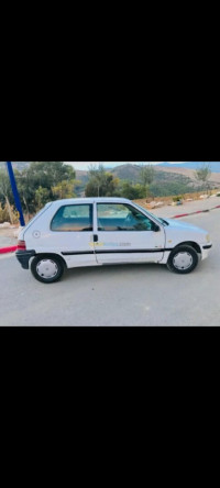 voitures-peugeot-106-2001-setif-algerie