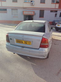 voitures-opel-astra-2002-djelfa-algerie