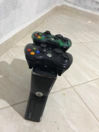 Xbox360slim thumbnail 3