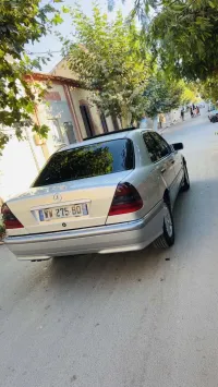 Mercedes Classe C 1994 V6 Essence